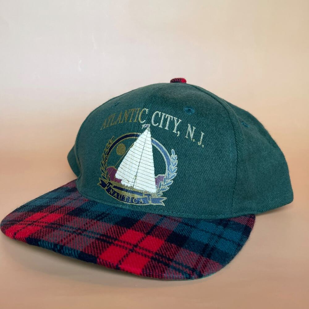 Vintage 1990s Atlantic City NJ Nautical Sailboat Plaid Brim Snapback Hat KC